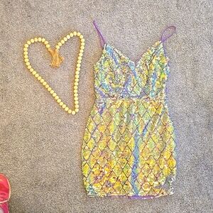 Sequin Cocktail Dress, Size Medium, Iredacent sequined/purple base